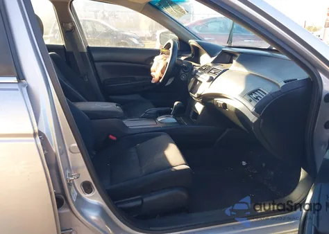 2011 Honda Accord 2.4 Lx-P z USA, uszkodzony, nr VIN 1HGCP2F4XBA142952